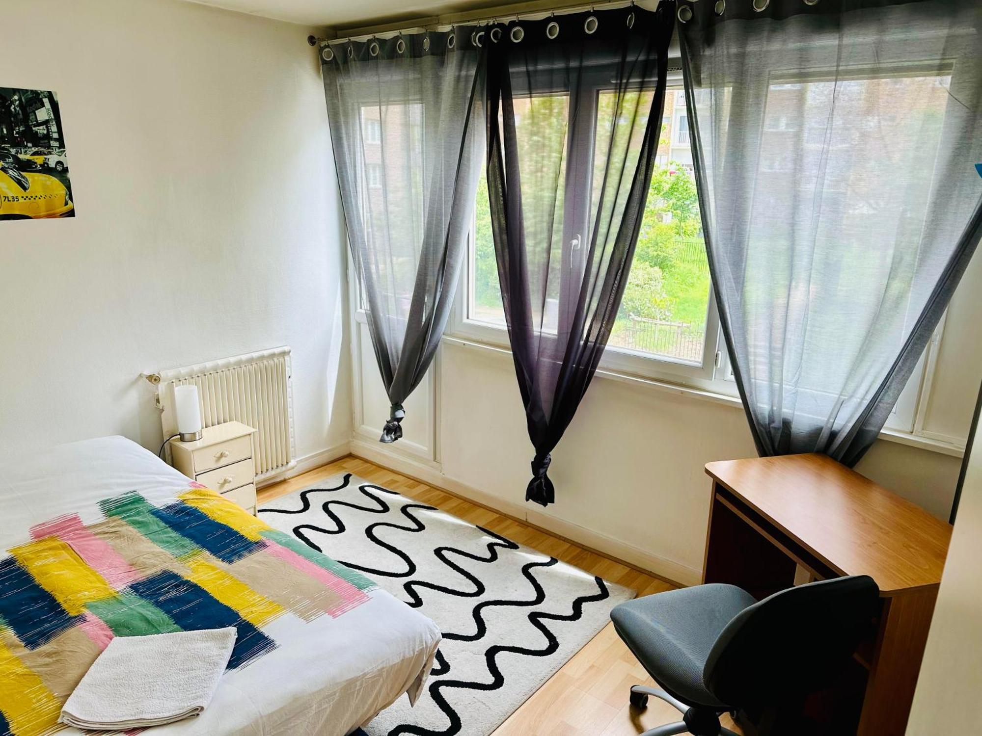 La C@Sa: Appartement Lumineux De 4Pieces / 3Ch/ Balcon/ Parking Bagnolet Exterior foto